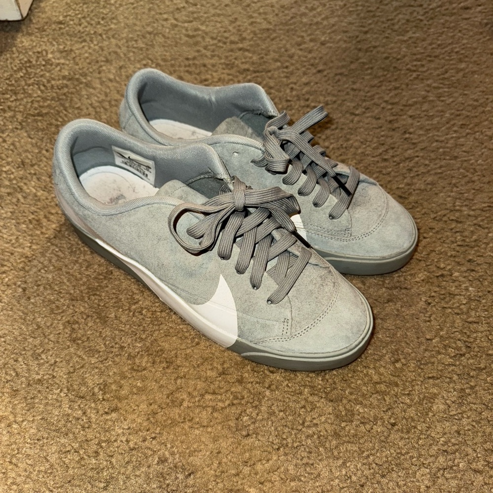 Nike Women’s Light Olive Green Sneakers